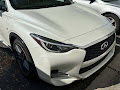 2017 INFINITI QX30 Sport